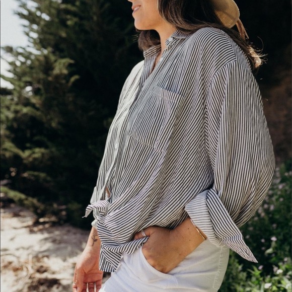 BNWOT CJLA “Tate” Long Sleeve Blouse - Picture 4 of 10